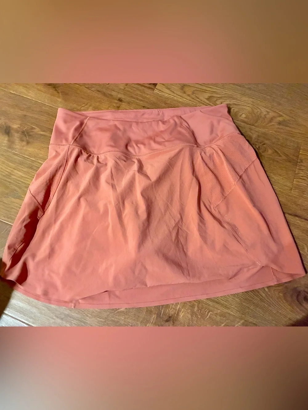 Athleta run with it skort 16” muted red size 1X